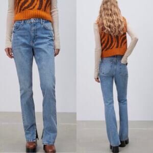 NWT ZARA High Waisted 90's Full Length Split Hem Jeans Size 6